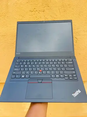 Laptop Lenovo ThinkPad E14 Gen 2 8GB Intel Core i5 SSD 256GB