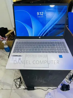 Laptop HP 15-fd1020ns 8GB Intel Core i5 SSD 512GB