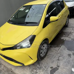 Toyota Vitz 1.5 FWD 5dr 2015 Yellow