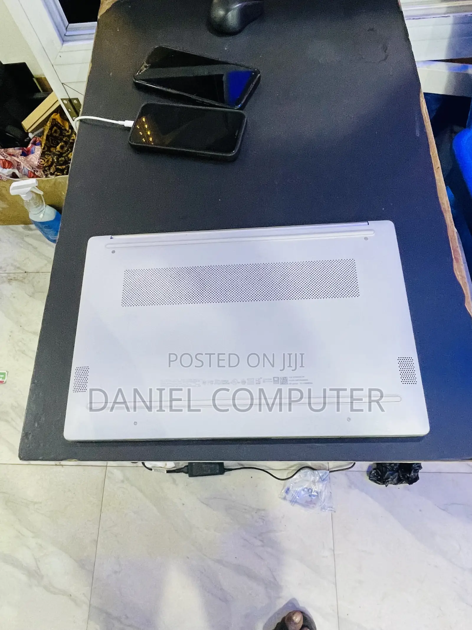 Laptop HP 15-fd1020ns 8GB Intel Core i5 SSD 512GB