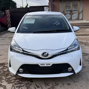 Toyota Vitz 1.3 FWD 5dr 2015 White