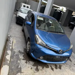 Toyota Vitz 1.5 FWD 5dr 2014 Blue