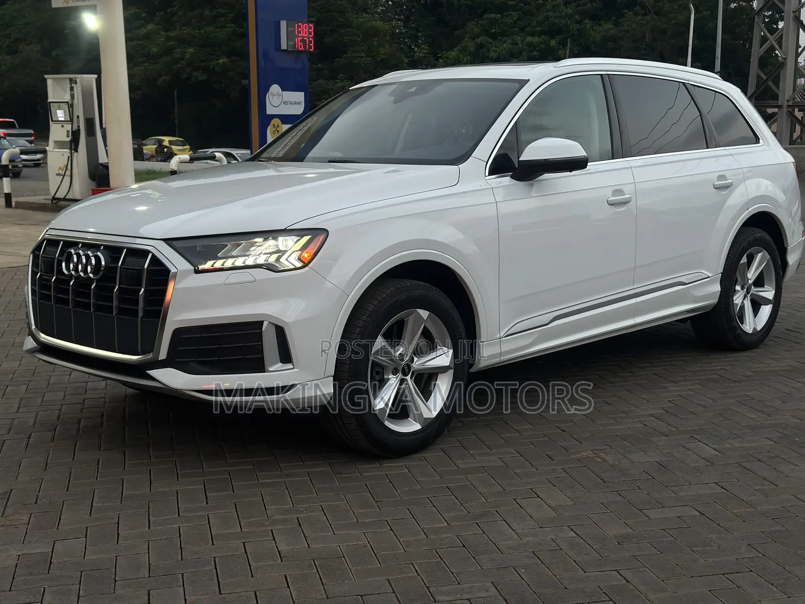 Audi Q7 Premium Plus 2024 White