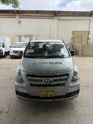 Hyundai H1 2014 Grey
