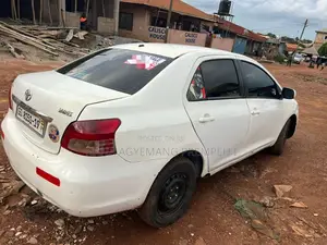 Toyota Yaris Sedan Automatic 2007 White