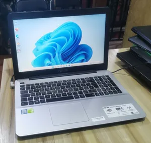 Laptop Asus X555LA 8GB Intel Core i7 SSD 256GB