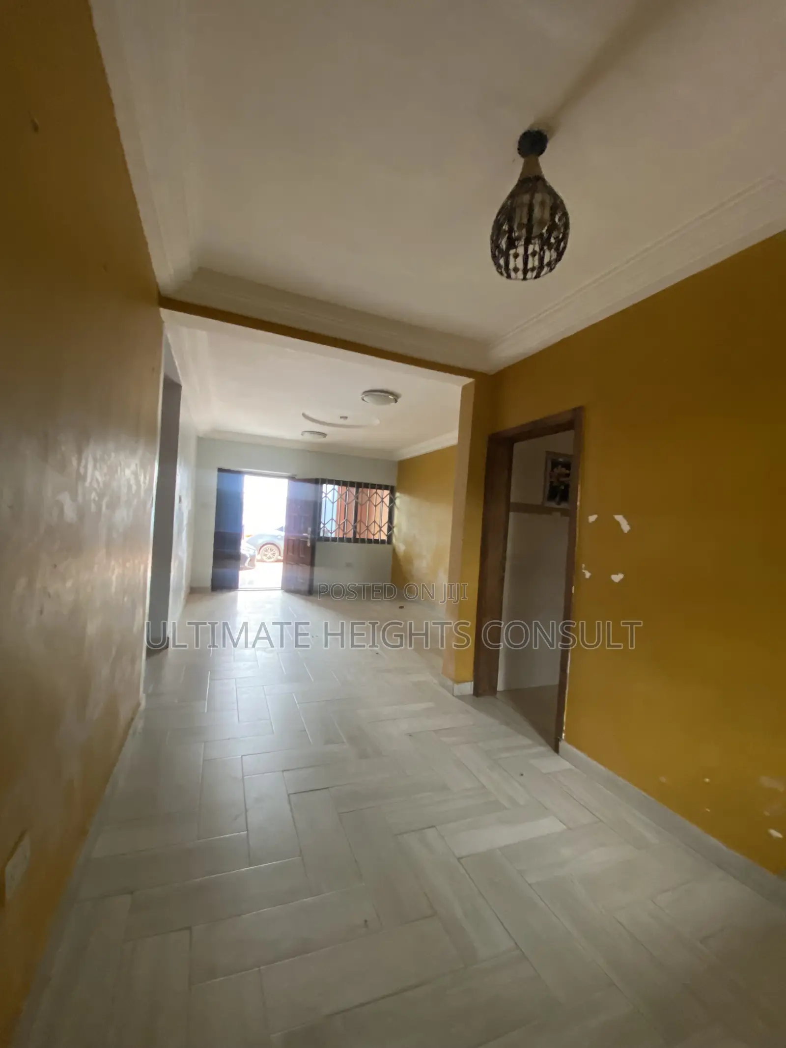 2bdrm Apartment in Akokofoto for rent