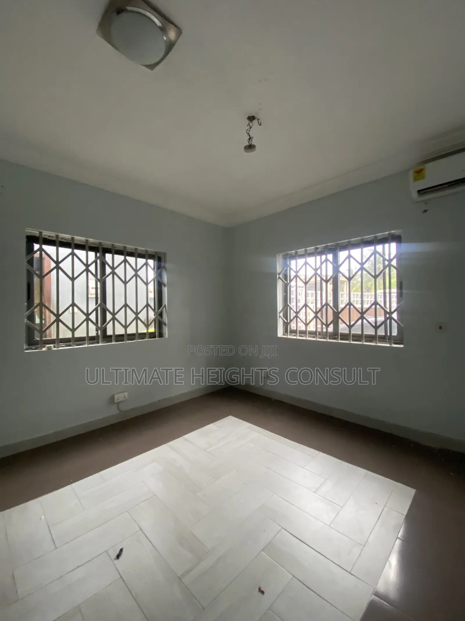 2bdrm Apartment in Akokofoto for rent