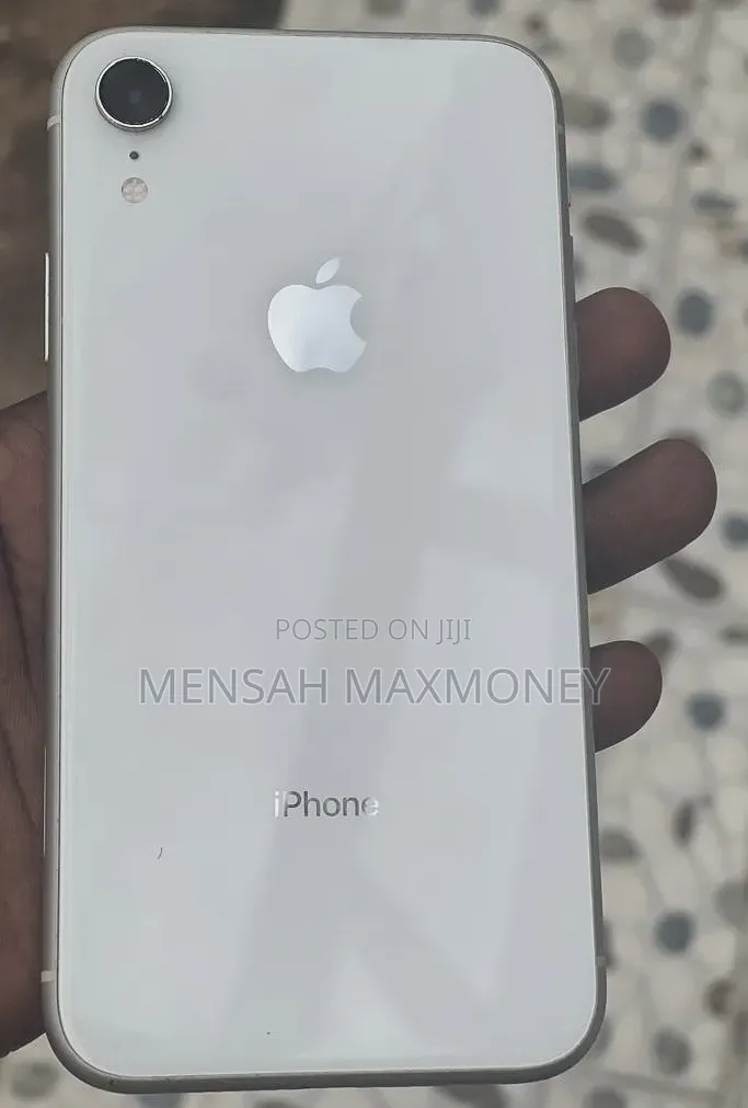 Apple iPhone XR 64 GB White