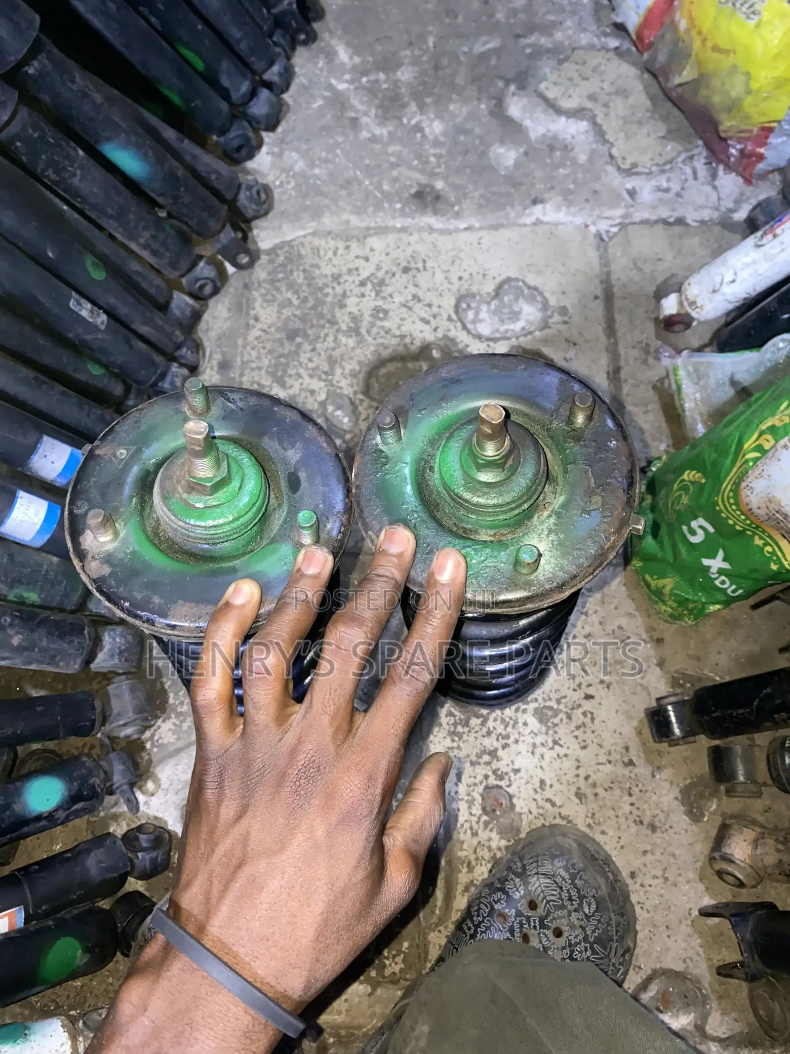 Nissan Navara Front Shock