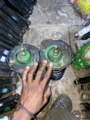 Nissan Navara Front Shock