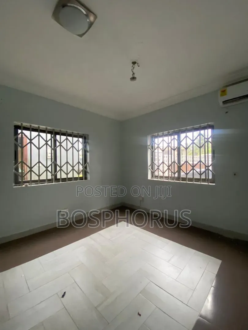 2bdrm Apartment in Dansoman Akokofoto for rent