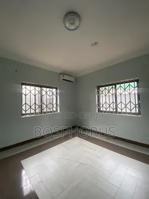 2bdrm Apartment in Dansoman Akokofoto for rent