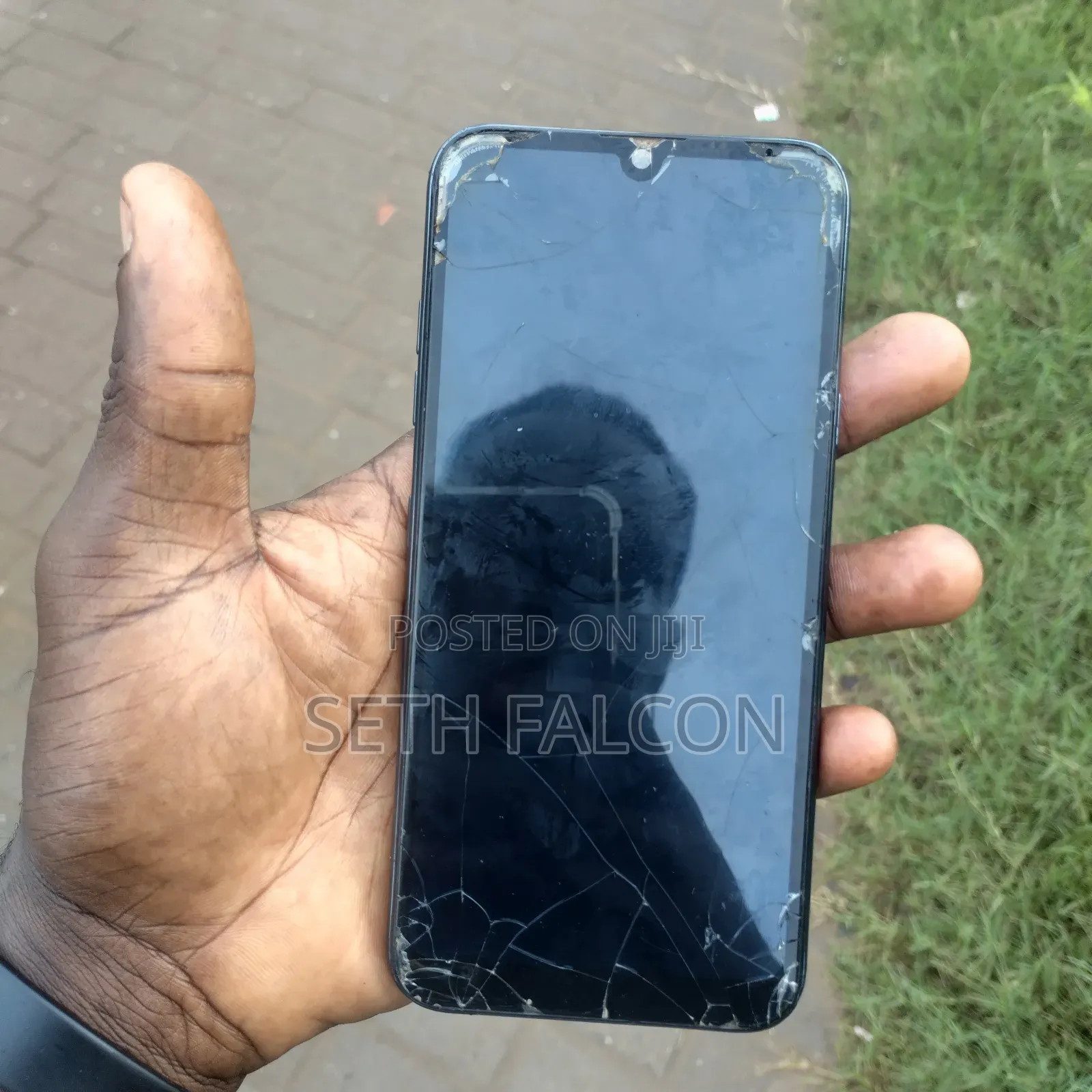 LG Xpression Plus 3 32 GB Gray
