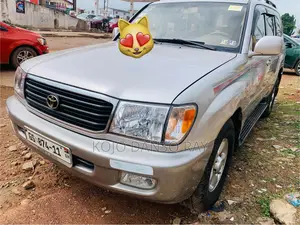 Toyota Land Cruiser 90 Automatic 2000 Brown