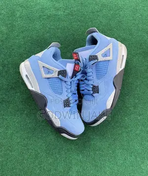 Air Jordan 4 Retro “University Blue” – Blue / Grey Cement / Black