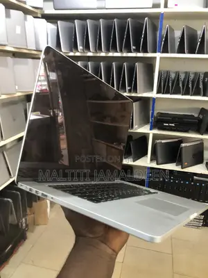 Laptop Apple MacBook Pro 2015 16GB Intel Core i7 SSD 500GB