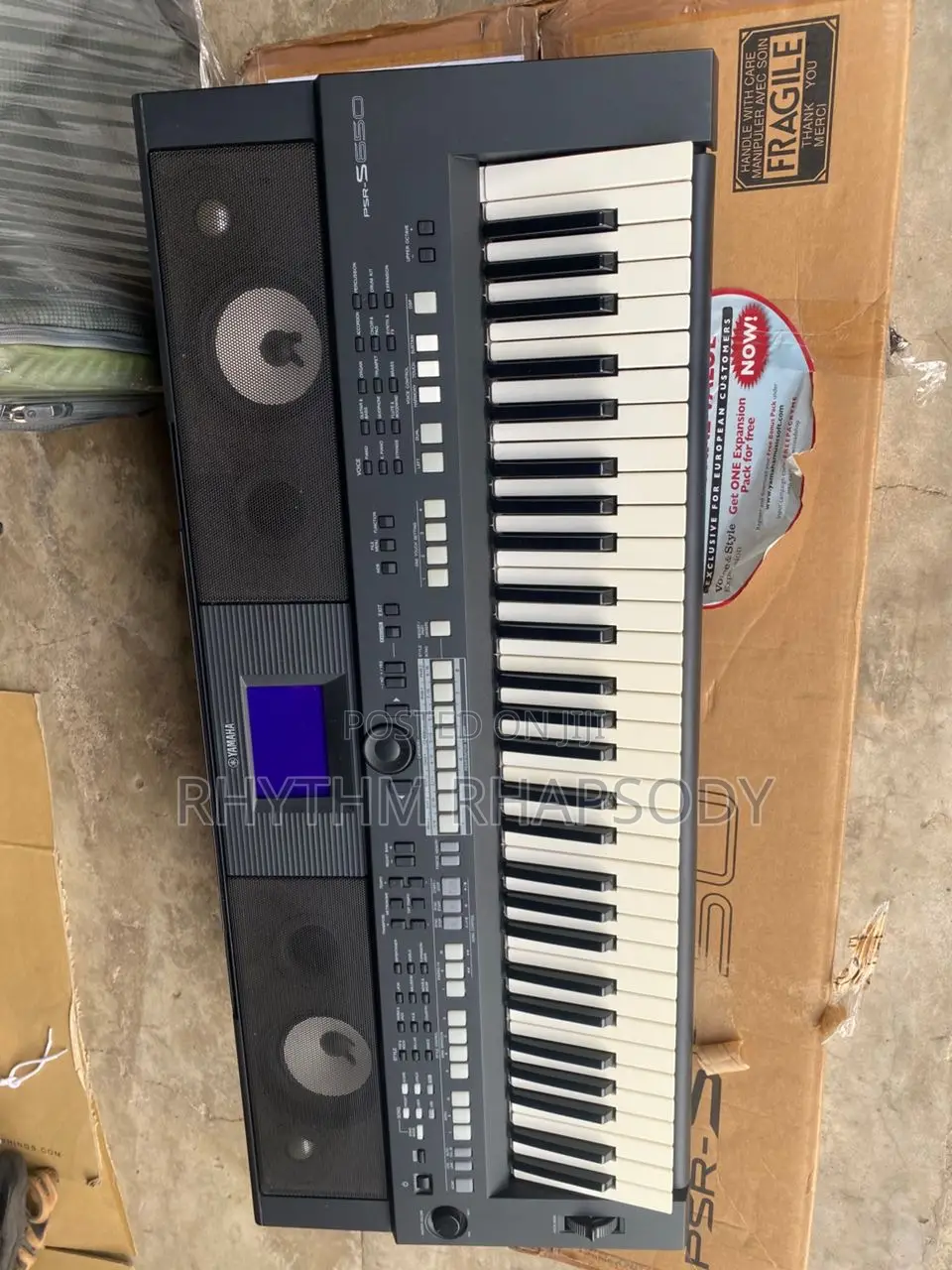 Yamaha PSR S650
