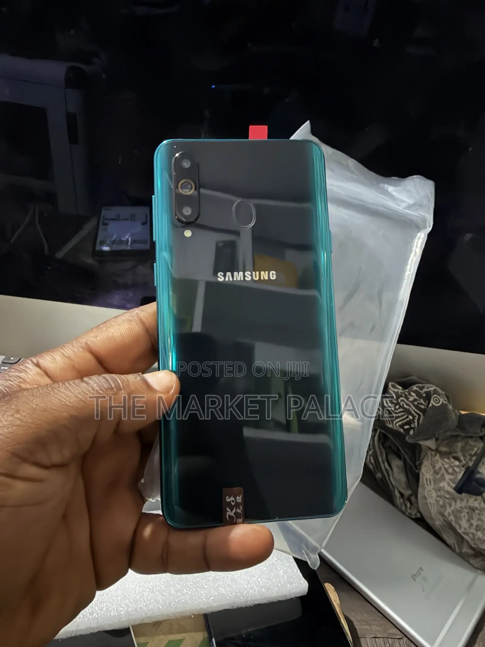 New Samsung Galaxy A8S 128 GB Black