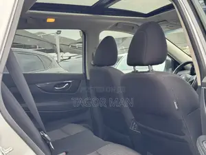 Nissan Rogue S AWD 2018 Silver
