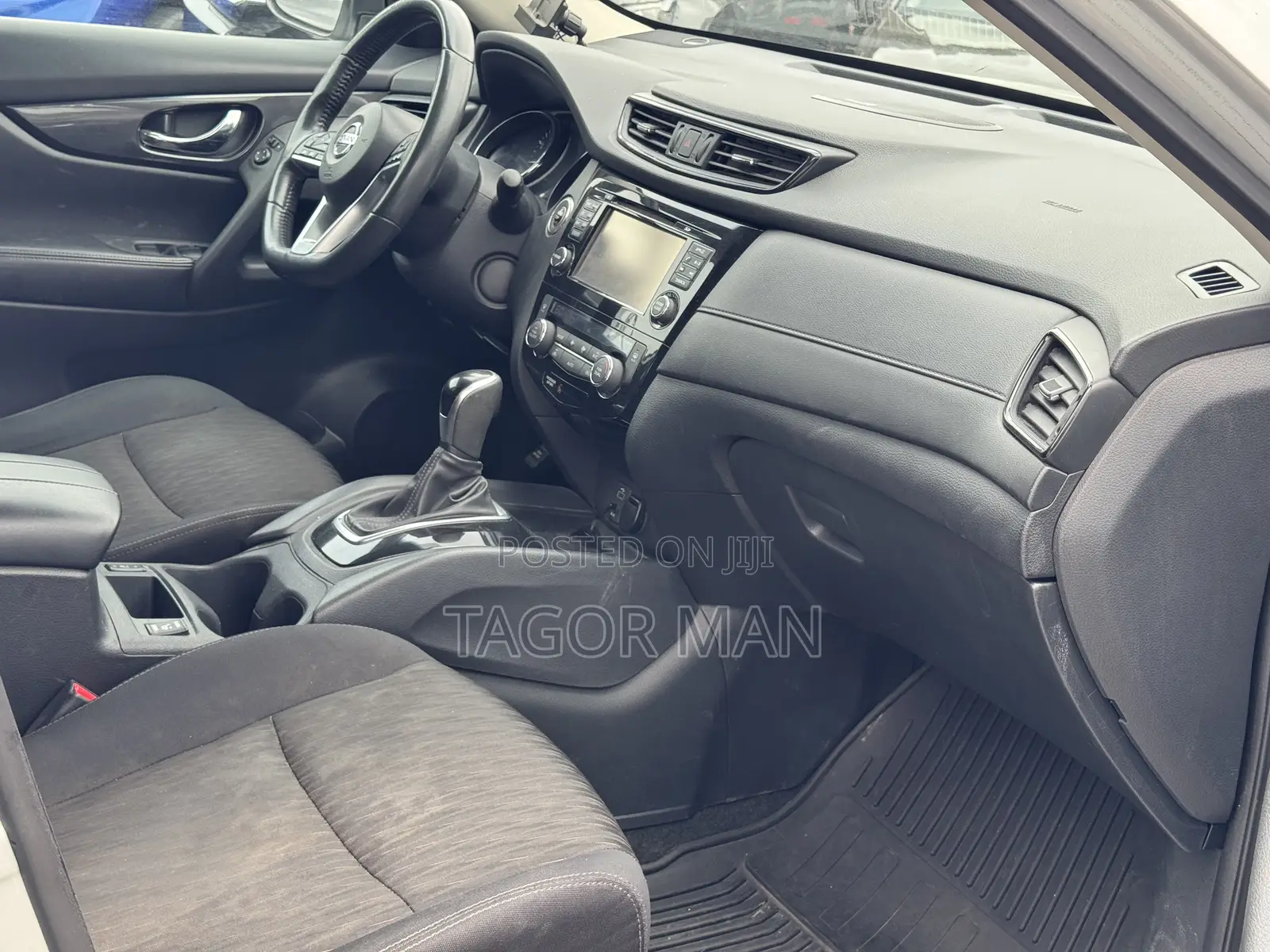 Nissan Rogue S AWD 2018 Silver