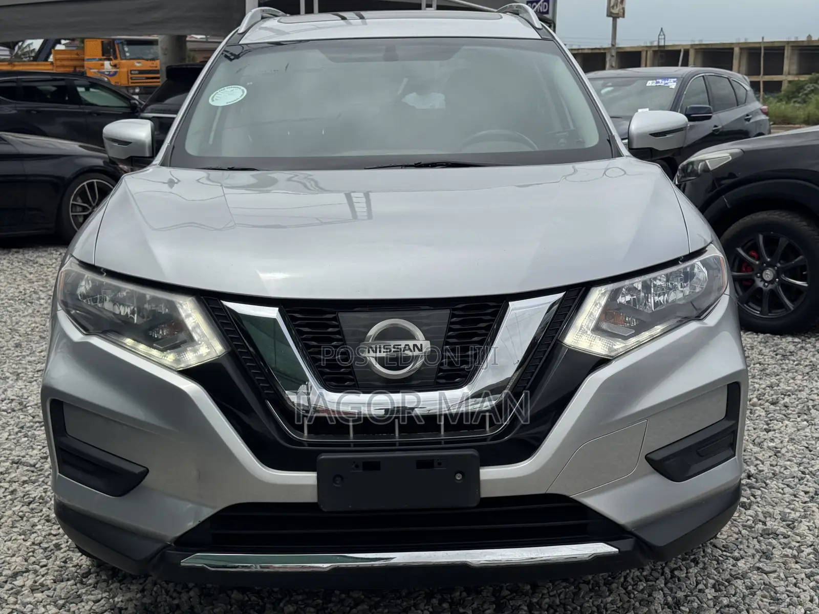 Nissan Rogue S AWD 2018 Silver