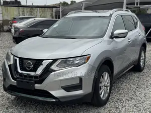 Nissan Rogue S AWD 2018 Silver