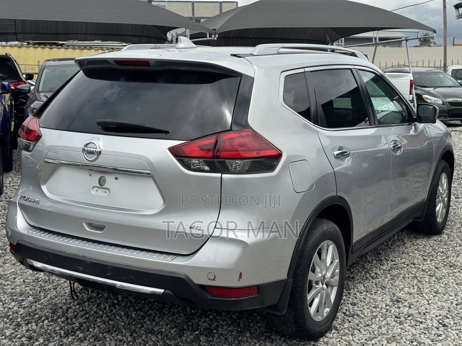 Nissan Rogue S AWD 2018 Silver