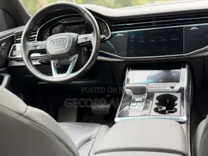 Audi Q8 3.0T Premium AWD quattro 2019 Black