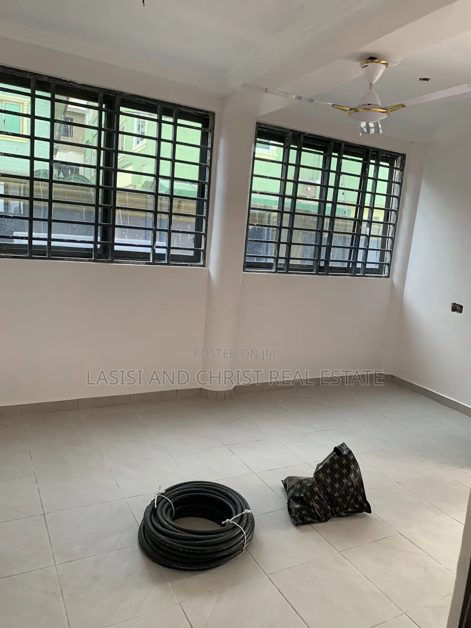 1bdrm Apartment in Lasisi And Christ, Amasaman for rent