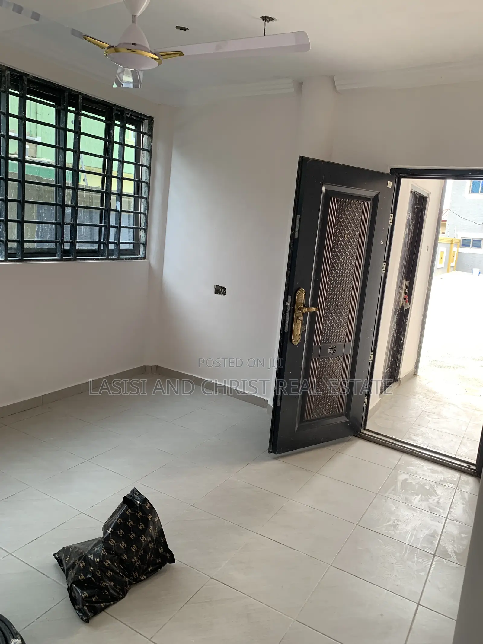1bdrm Apartment in Lasisi And Christ, Amasaman for rent