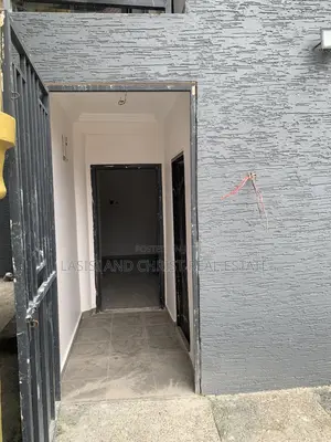 1bdrm Apartment in Lasisi And Christ, Amasaman for rent