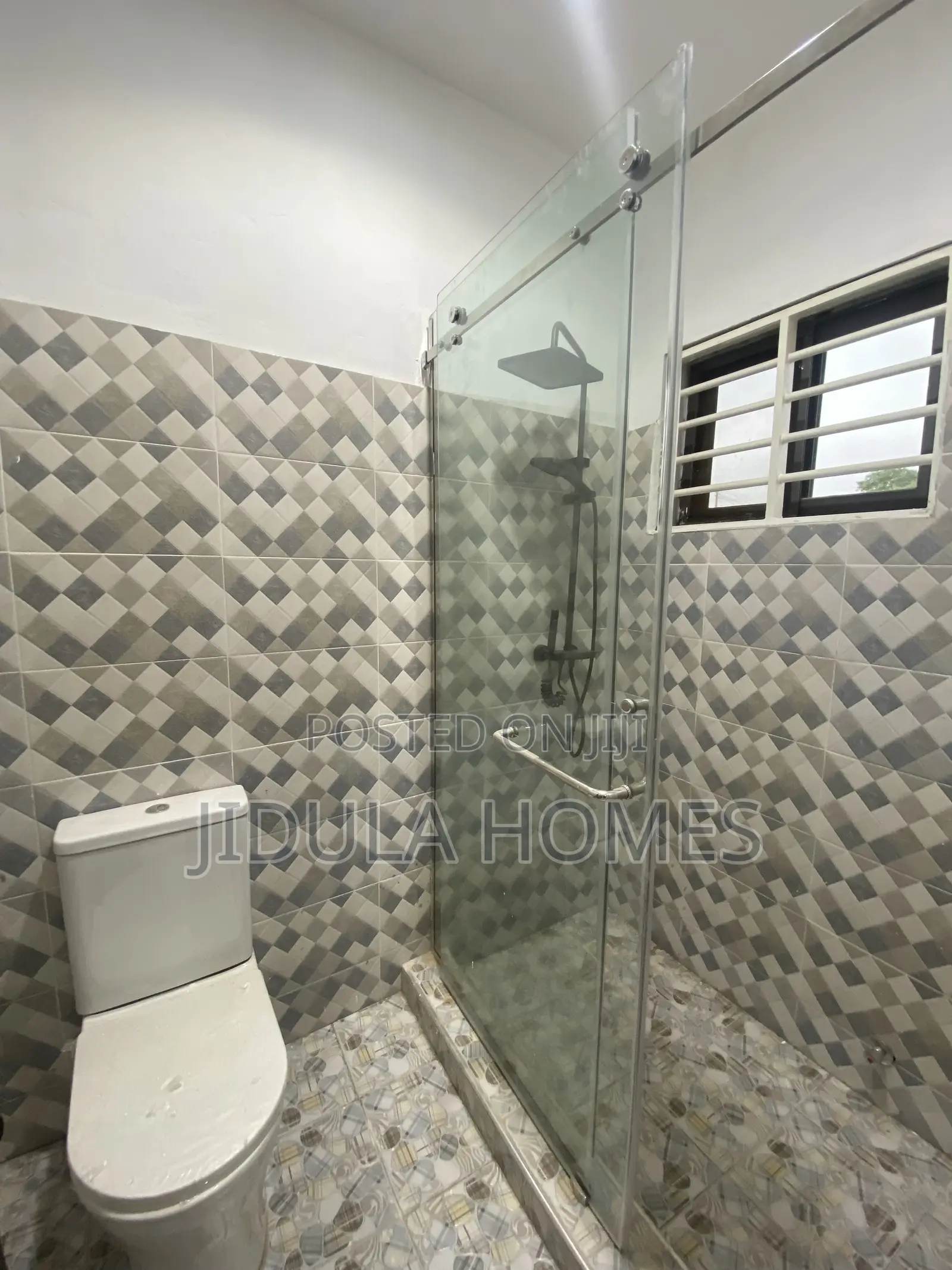 4bdrm House in Adenta Amrahia, Frafraha for rent