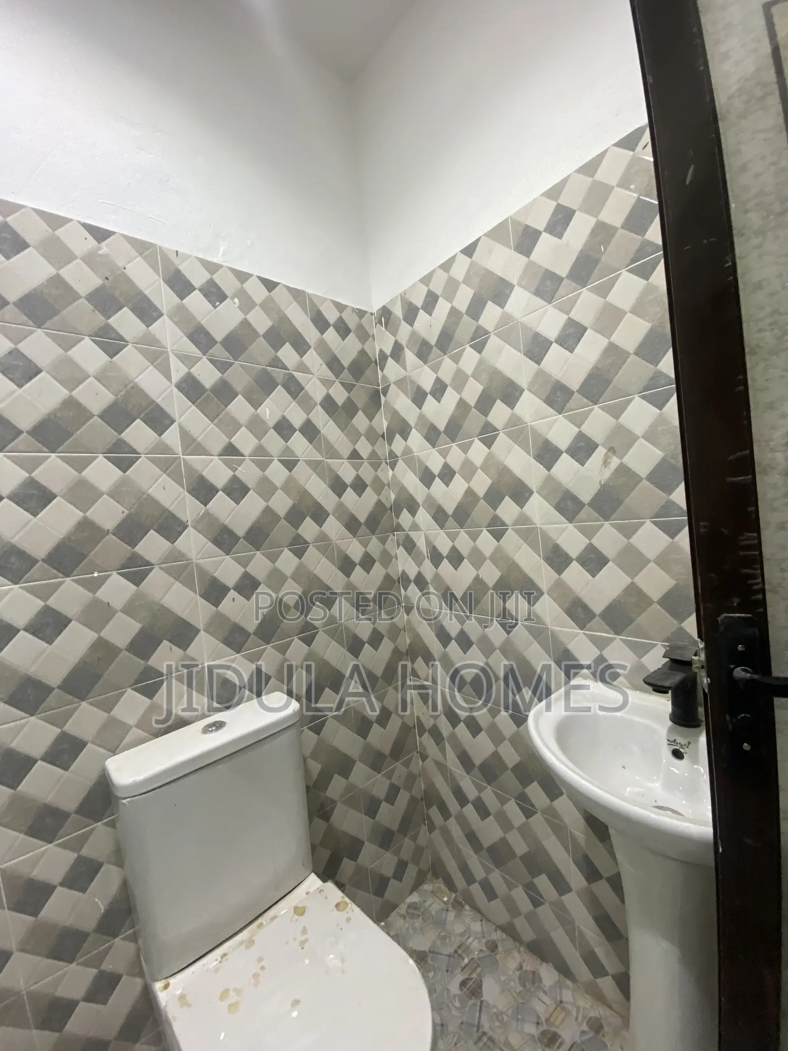 4bdrm House in Adenta Amrahia, Frafraha for rent