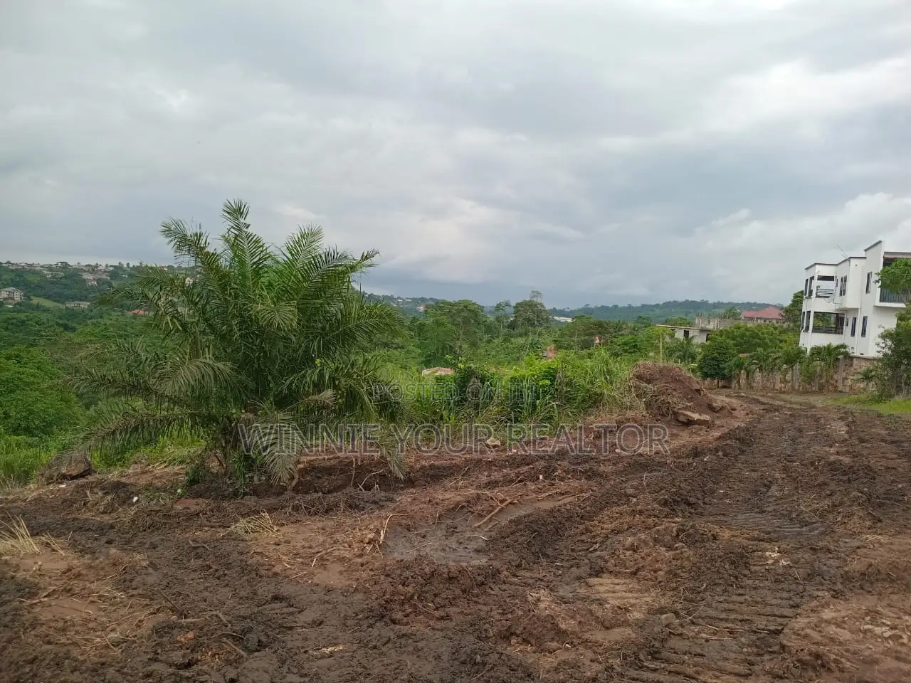 Aburi - Up to 12 Months Instalment Plan Available // Beautiful View