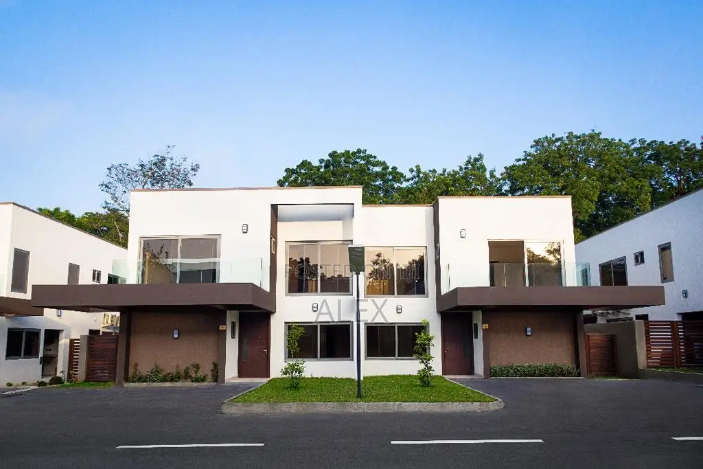4bdrm Apartment in Ridge for rent