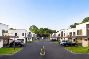 4bdrm Apartment in Ridge for rent
