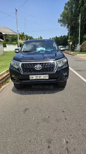 Toyota Land Cruiser Prado 2017 Black