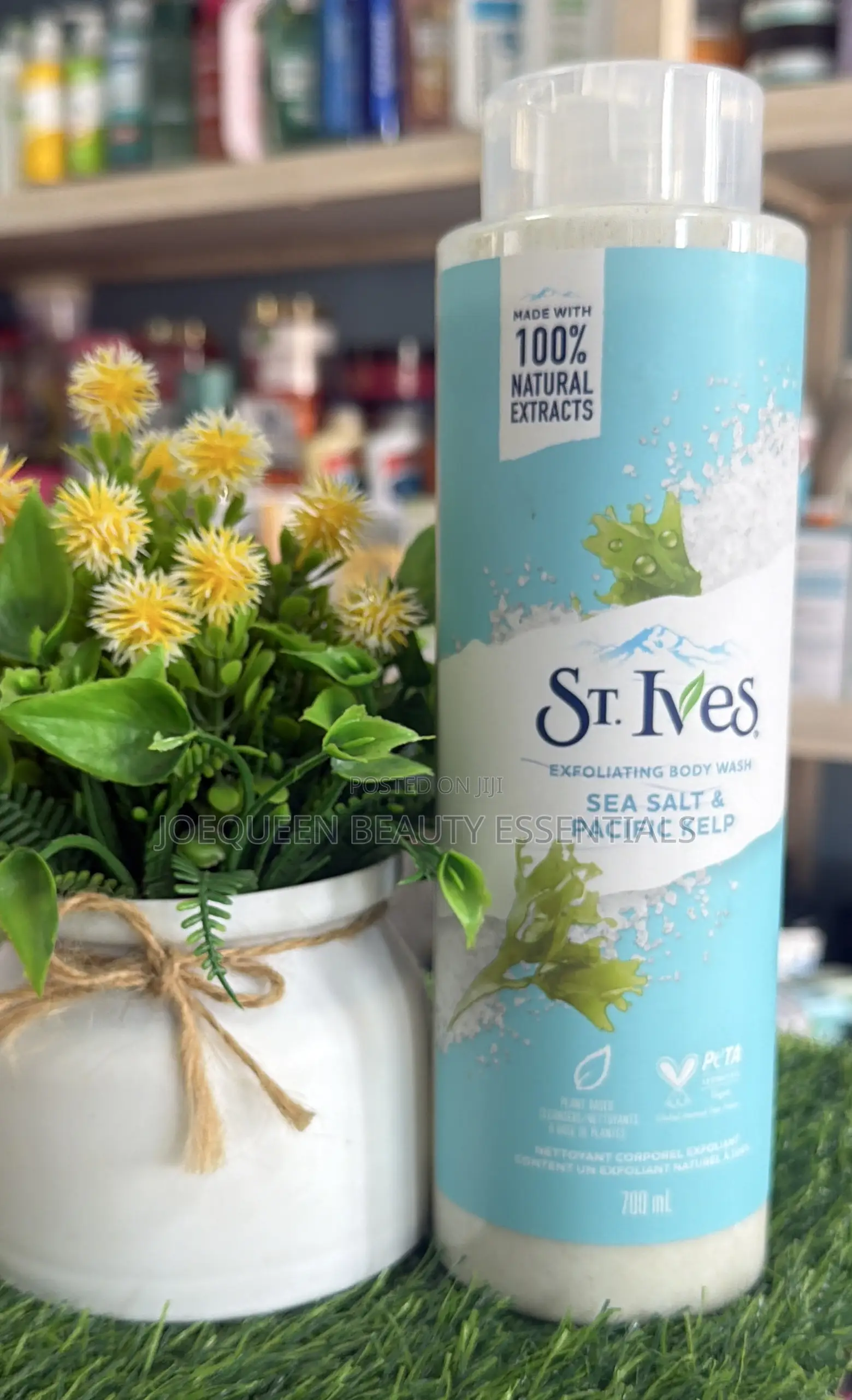 St Ives Body Wash 700ml