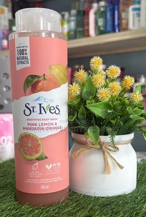 St Ives Body Wash 700ml