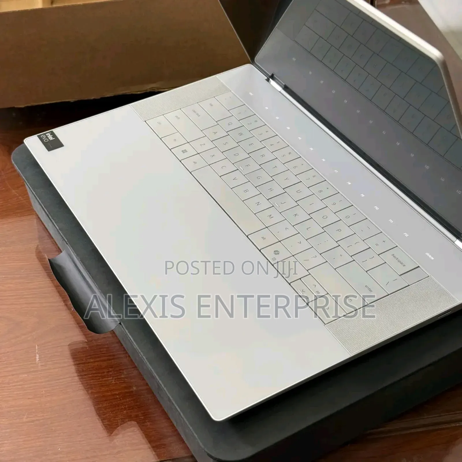 New Laptop Dell 14 Premium 32GB Intel Core Ultra 7 SSD 1T