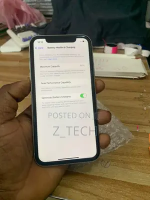 Apple iPhone XR 128 GB White