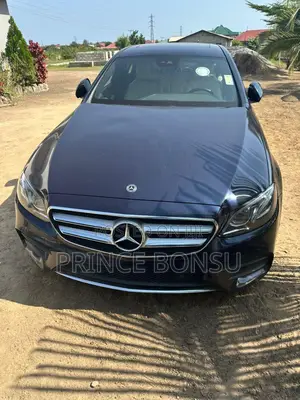 Mercedes-Benz E300 2018 Blue
