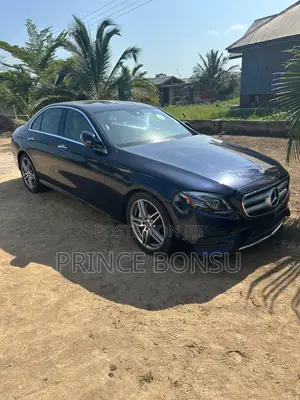 Mercedes-Benz E300 2018 Blue
