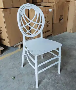 White Heart Back Resin Bamboo Style Event Chair