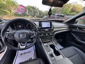 Honda Accord Sport 2.0T 2022 White