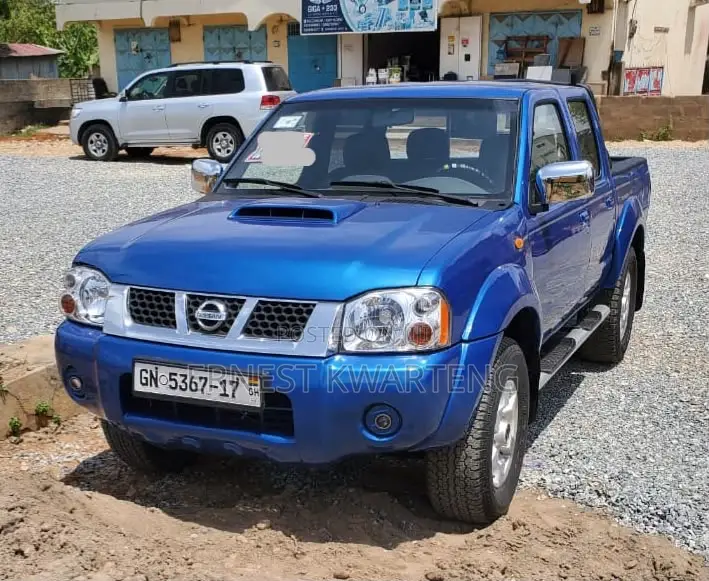 Nissan Hardbody 2017 Blue