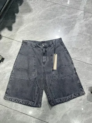 Fashionable Men's Casual Denim Shorts High Quality