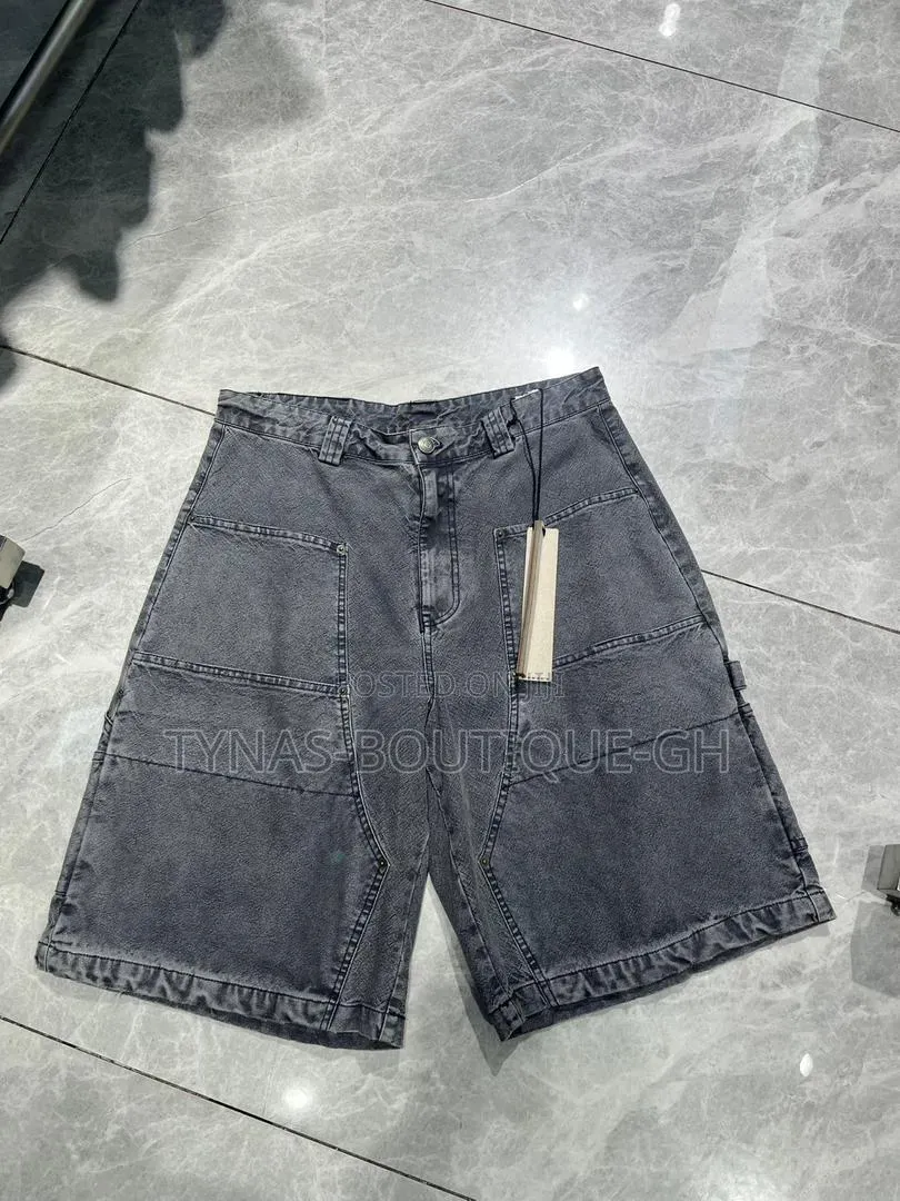 Fashionable Men's Casual Denim Shorts High Quality