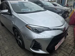 Toyota Corolla 2018 Silver